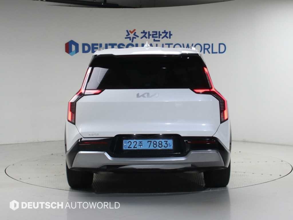 기아 EV9 롱레인지 2WD 어스 이미지 4