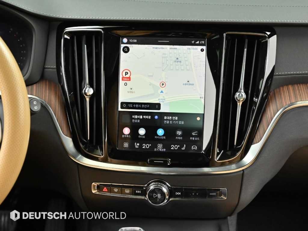 볼보 V60 V60 크로스 컨트리 2세대 2.0 B5 AWD 이미지 14
