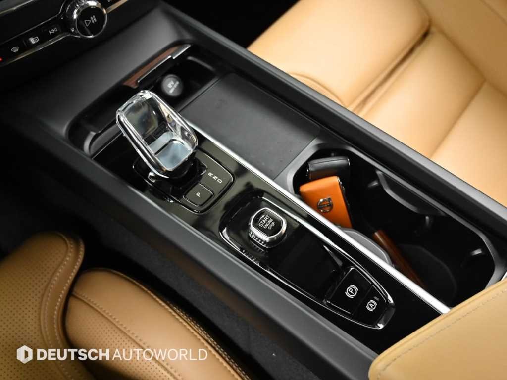 볼보 V60 V60 크로스 컨트리 2세대 2.0 B5 AWD 이미지 9
