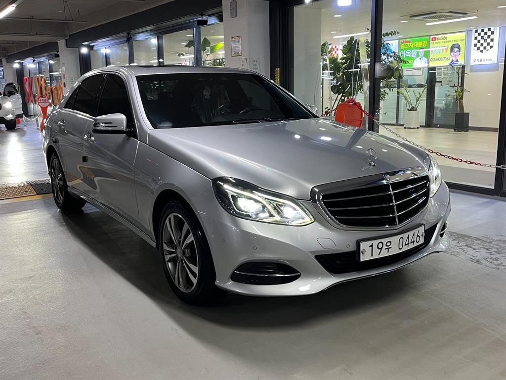 벤츠 E 클래스 E-클래스 W212 E300 아방가르드 이미지 1