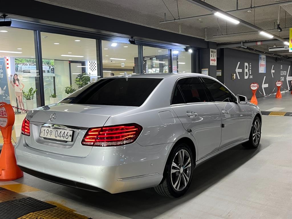 벤츠 E 클래스 E-클래스 W212 E300 아방가르드 이미지 4