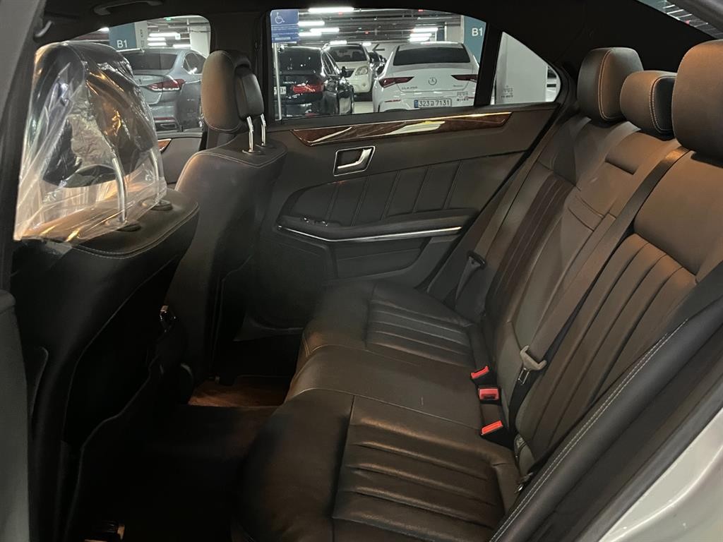 벤츠 E 클래스 E-클래스 W212 E300 아방가르드 이미지 7