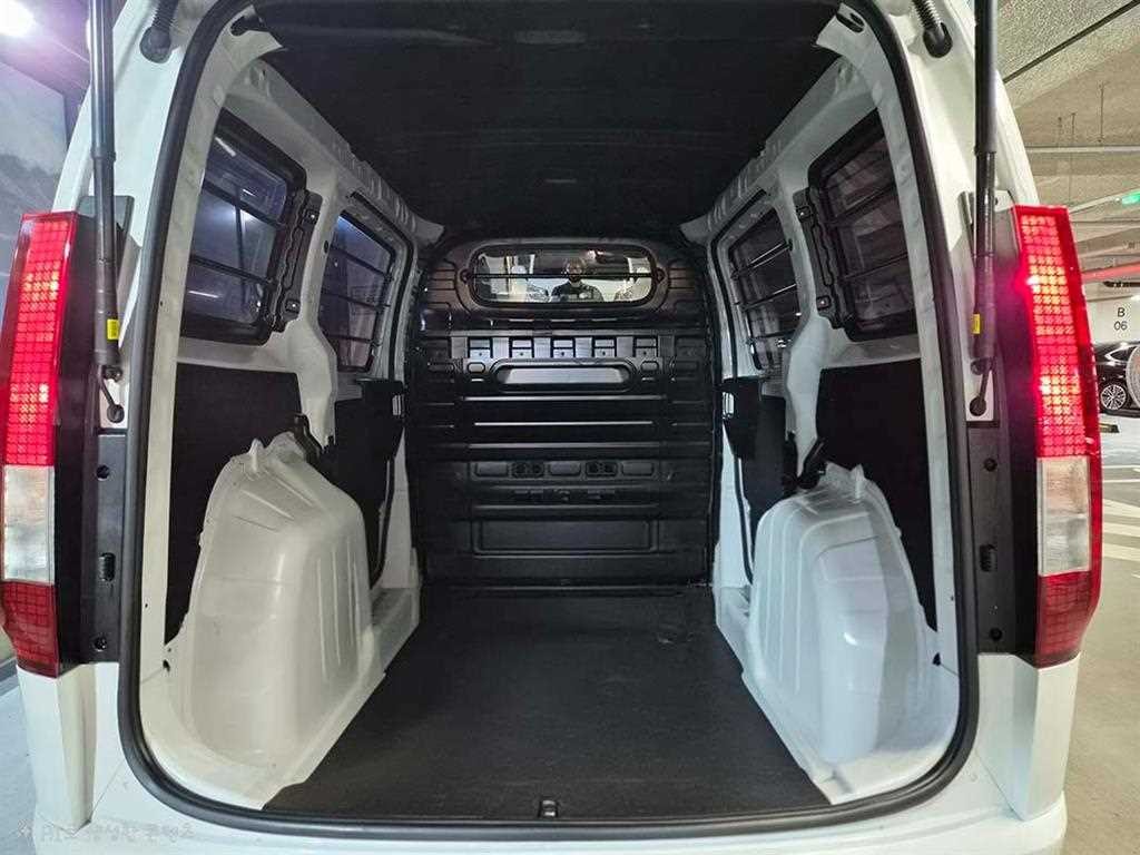 현대 스타리아 2WD 디젤 카고 모던 3인승 이미지 18