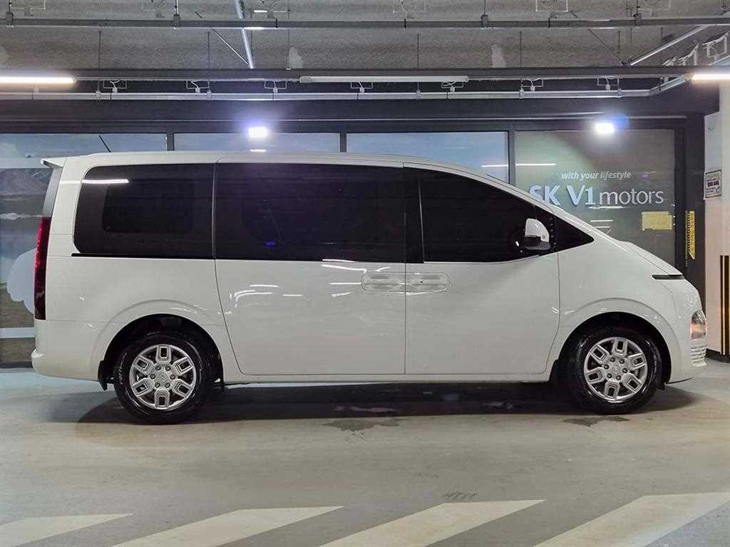 현대 스타리아 2WD 디젤 카고 모던 3인승 이미지 3