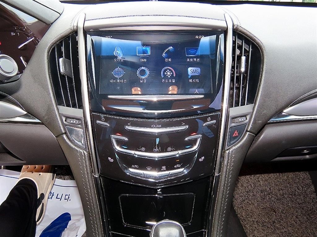 캐딜락 ATS 2.0 프리미엄 2WD 이미지 14