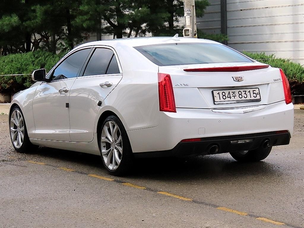캐딜락 ATS 2.0 프리미엄 2WD 이미지 3