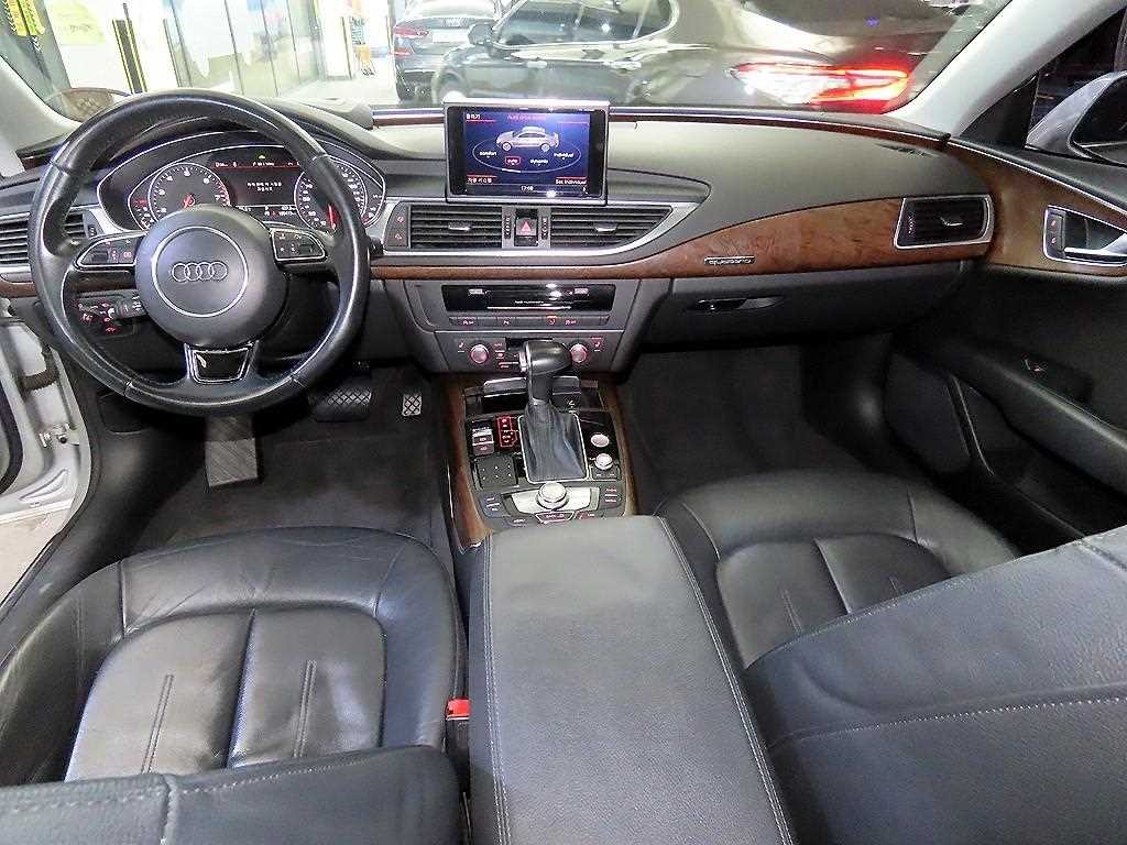아우디 A7 50 TFSI 콰트로 이미지 10