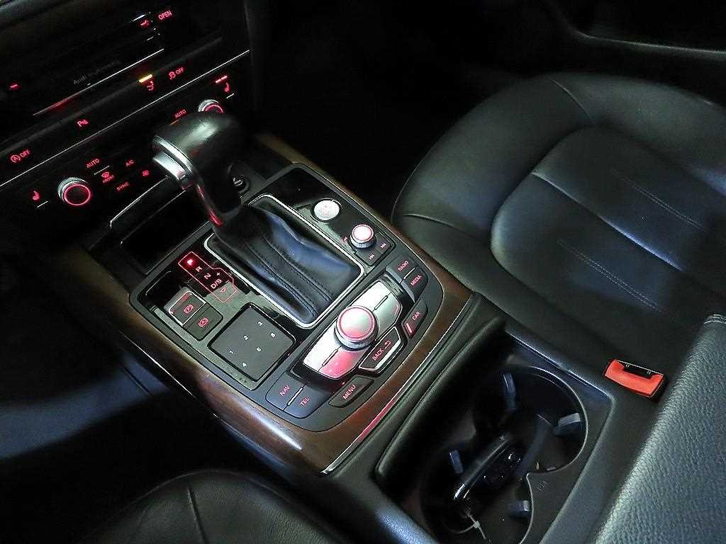 아우디 A7 50 TFSI 콰트로 이미지 12