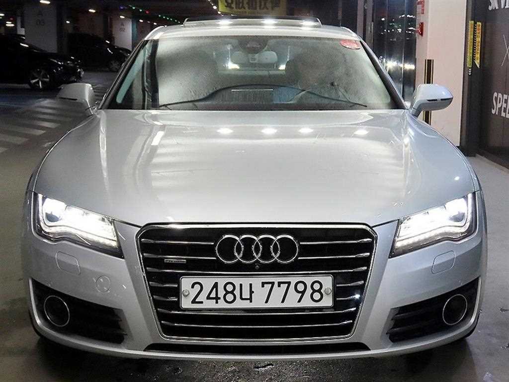 아우디 A7 50 TFSI 콰트로 이미지 2