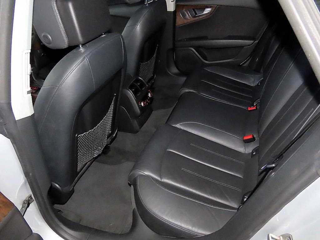 아우디 A7 50 TFSI 콰트로 이미지 7