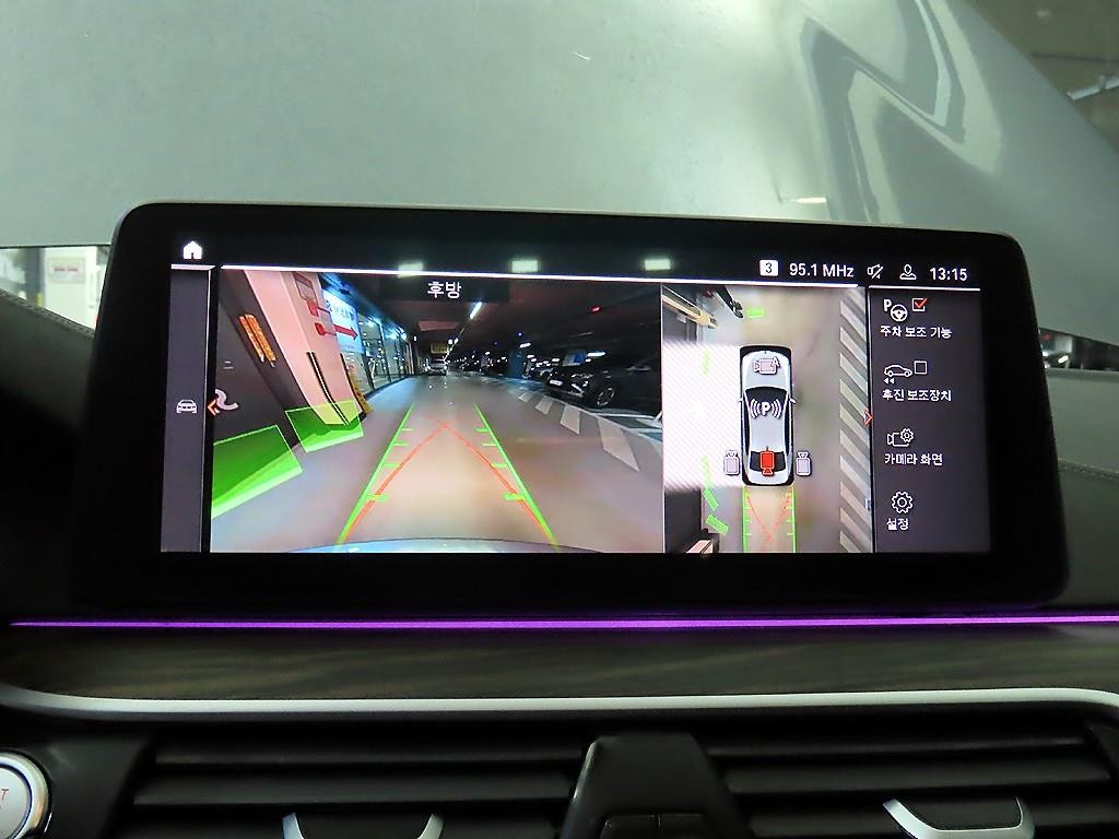 BMW 5시리즈 5시리즈 (G30) 530i xDrive M 스포츠 이미지 14