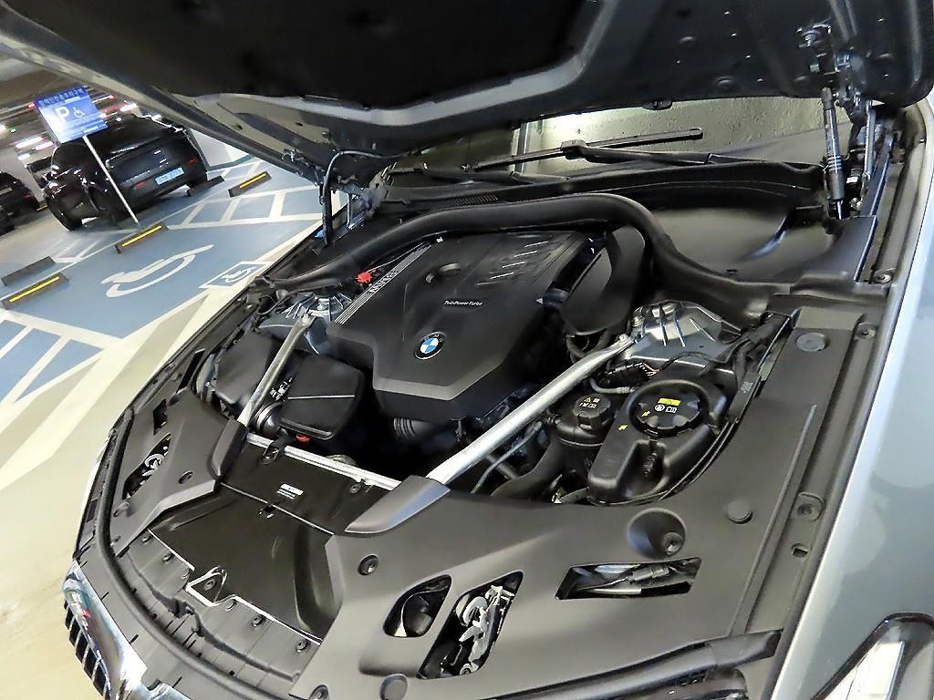 BMW 5시리즈 5시리즈 (G30) 530i xDrive M 스포츠 이미지 19