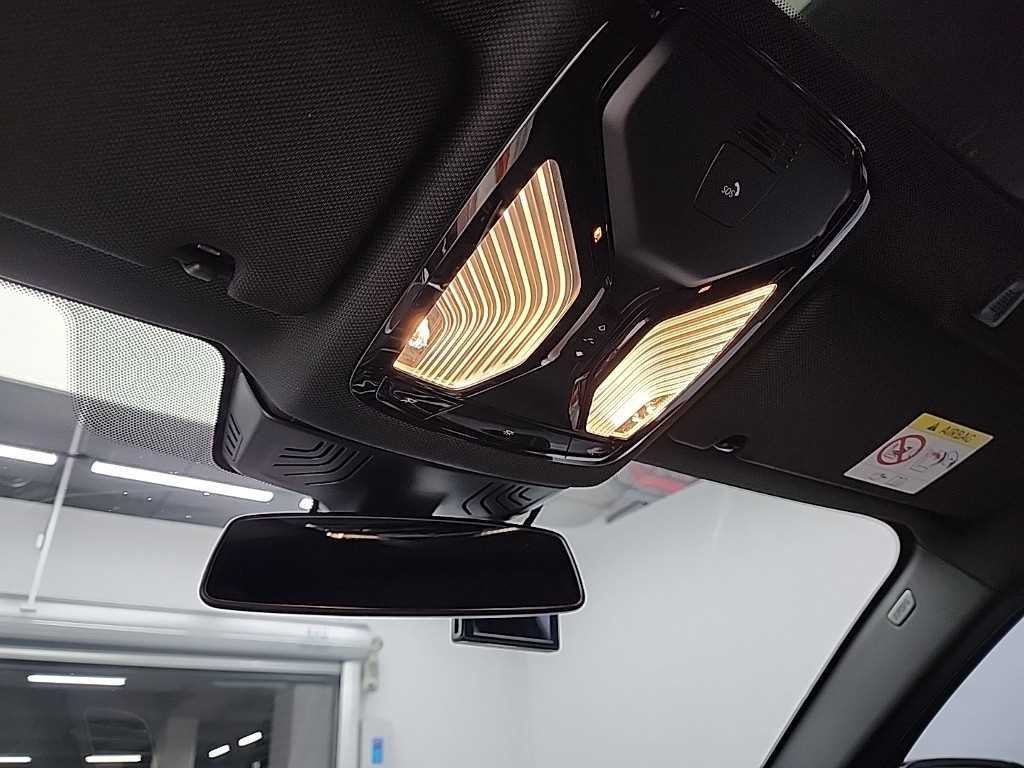 BMW 5시리즈 5시리즈 (G30) 520i M 스포츠 이미지 17