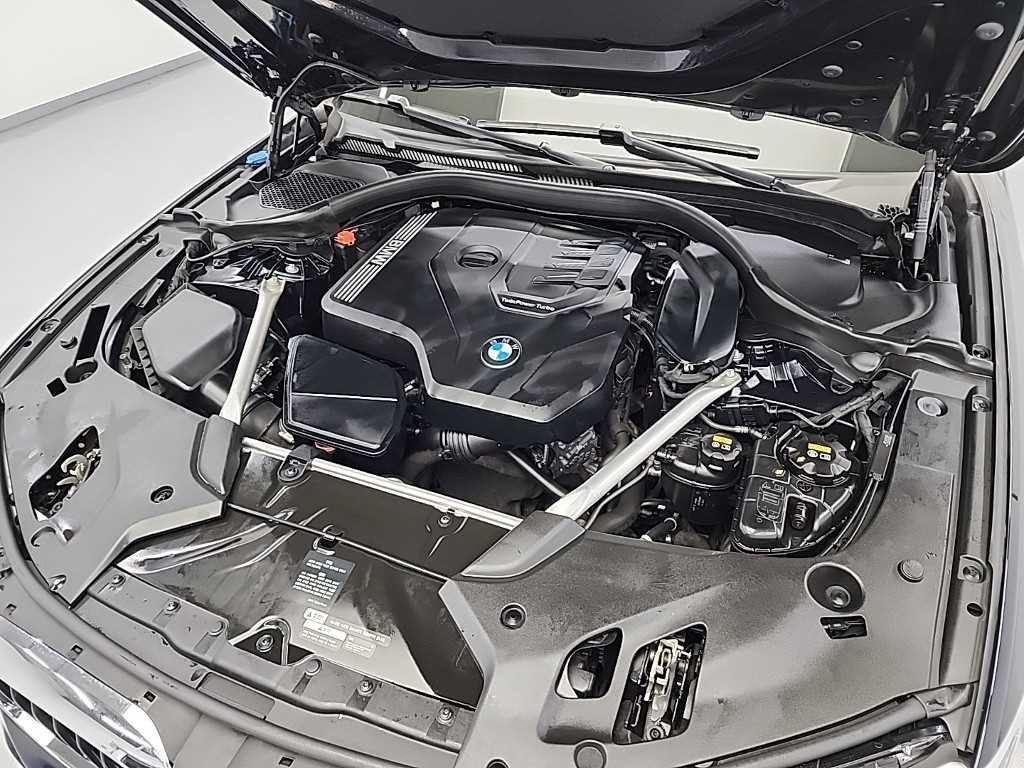 BMW 5시리즈 5시리즈 (G30) 520i M 스포츠 이미지 5