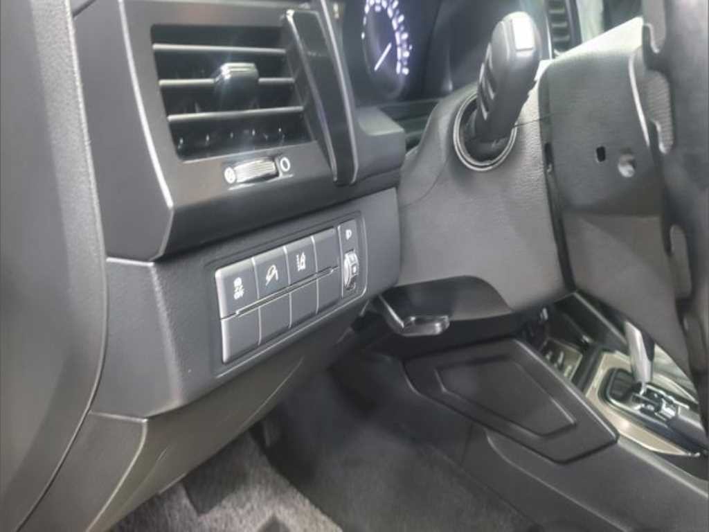 KG모빌리티(쌍용) 렉스턴 렉스턴 스포츠 칸 디젤 2.2 4WD 5링크 프레스티지 스페셜 이미지 8