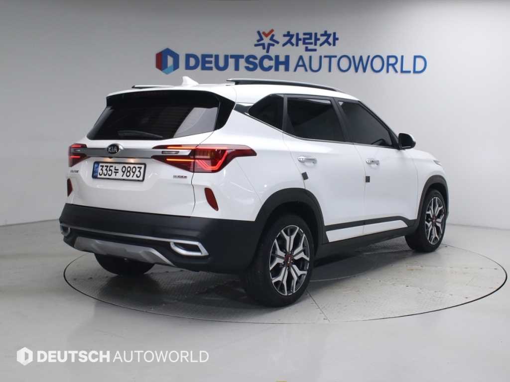 기아 셀토스 가솔린 1.6 터보 2WD 시그니처 이미지 2
