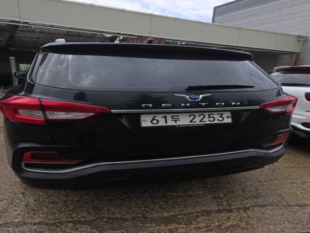 KG모빌리티(쌍용) 렉스턴 G4렉스턴 디젤 2.2 4WD 유라시아 에디션 이미지 2