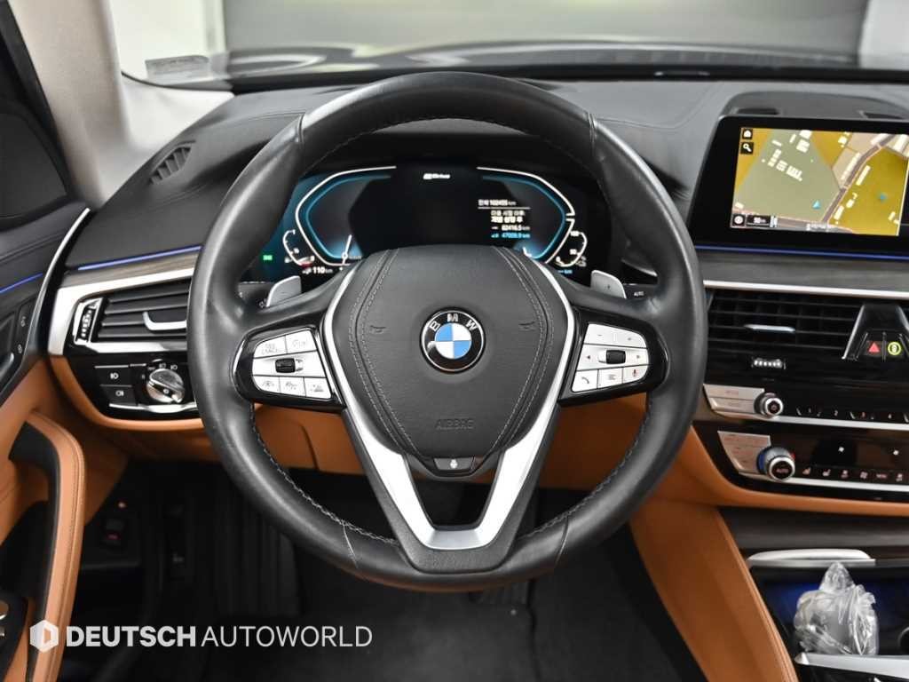 BMW 5시리즈 5시리즈 (G30) 530e 럭셔리 플러스 이미지 13