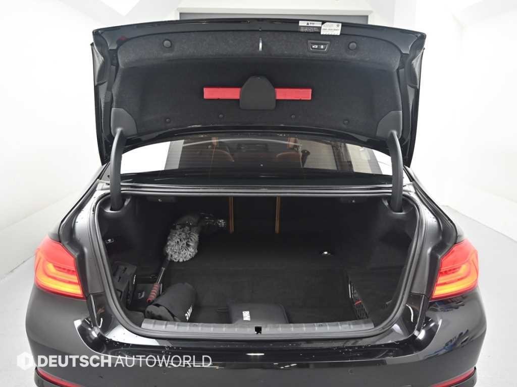 BMW 5시리즈 5시리즈 (G30) 530e 럭셔리 플러스 이미지 19