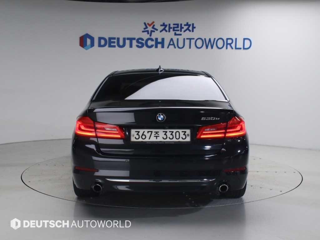 BMW 5시리즈 5시리즈 (G30) 530e 럭셔리 플러스 이미지 4