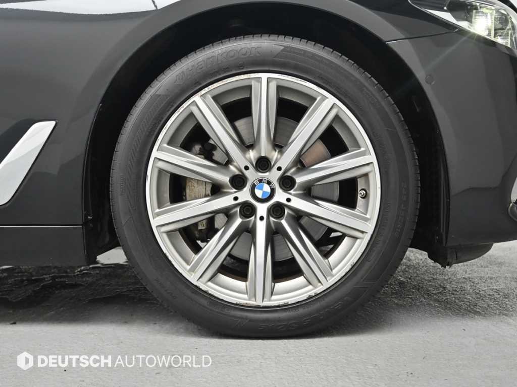 BMW 5시리즈 5시리즈 (G30) 530e 럭셔리 플러스 이미지 5