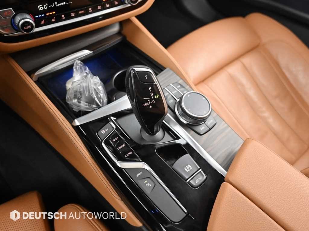 BMW 5시리즈 5시리즈 (G30) 530e 럭셔리 플러스 이미지 9