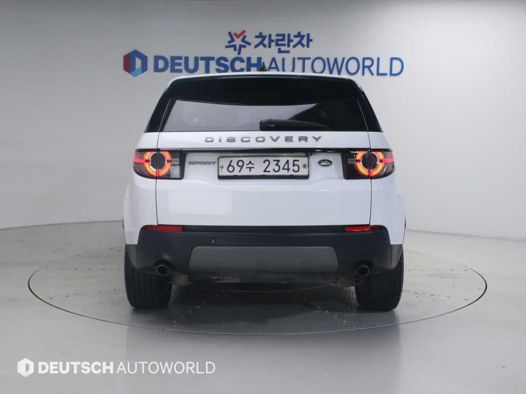 랜드로버 디스커버리 스포츠 2.0 TD4 SE(150마력) 이미지 4