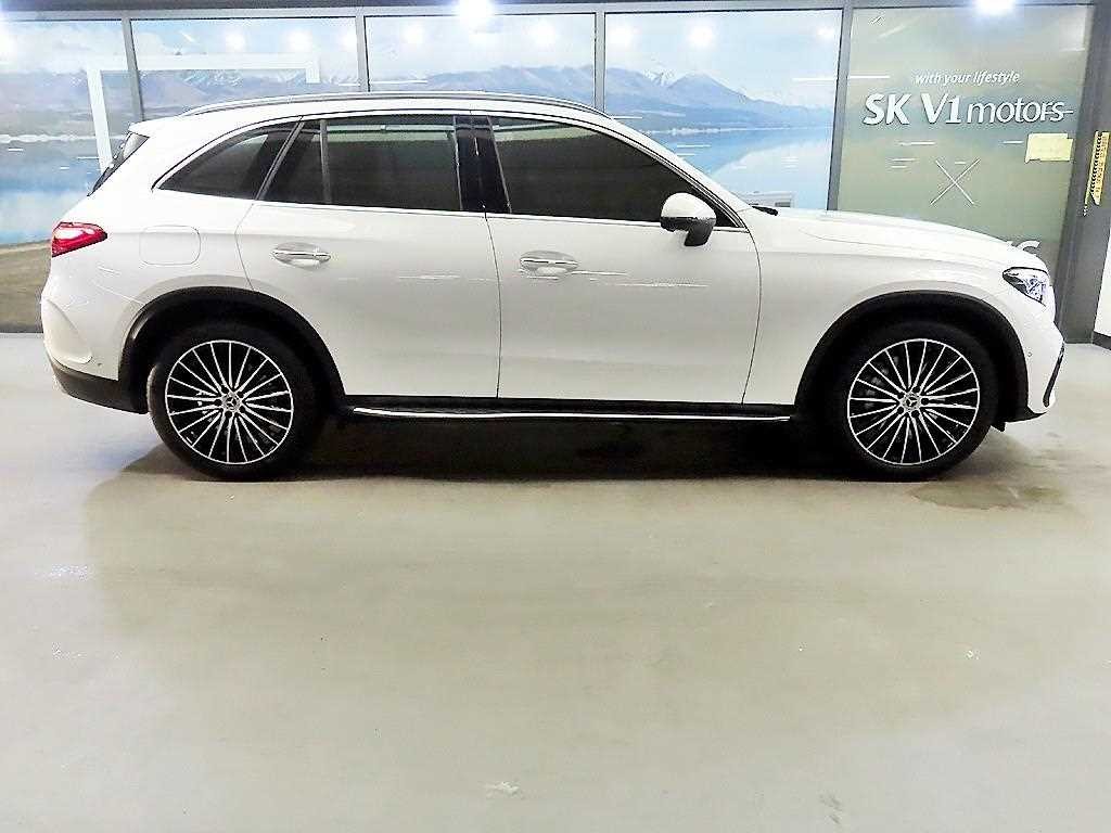 벤츠 GLC 클래스 GLC클래스 X254 GLC300 4MATIC AMG 라인 이미지 3