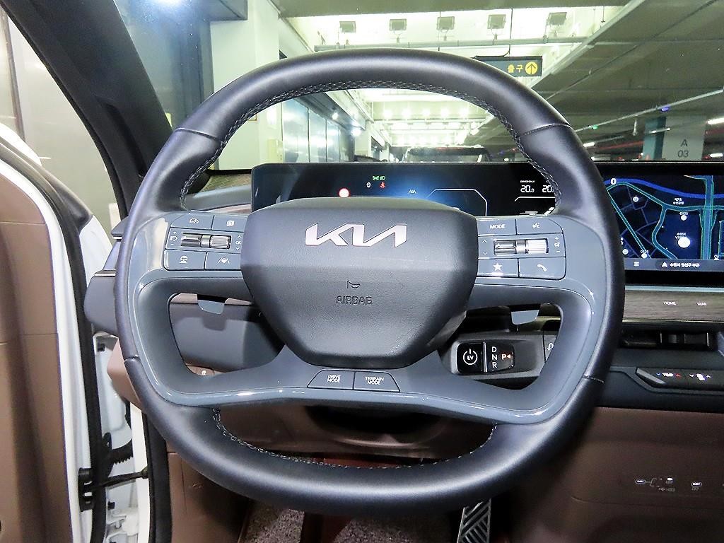 기아 EV9 롱레인지 4WD 어스 이미지 8