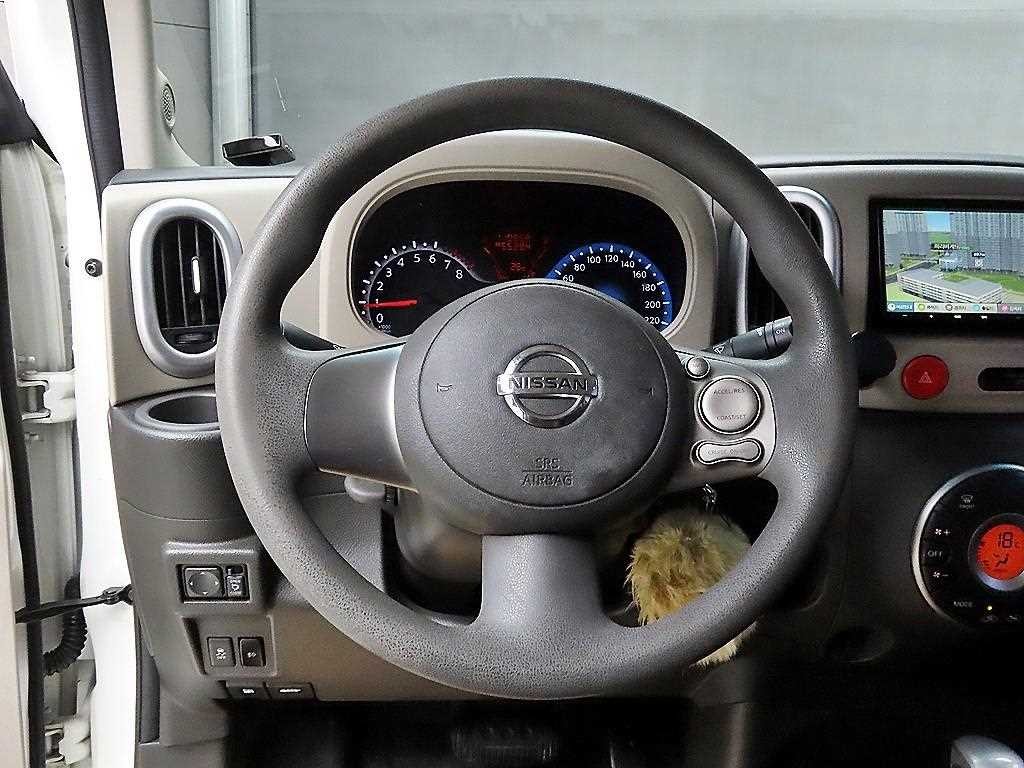 닛산 큐브 1.8 SL 이미지 9