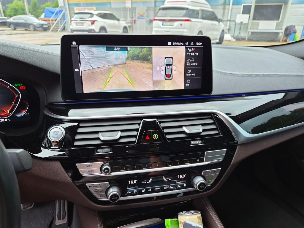 BMW 5시리즈 5시리즈 (G30) 530i M 스포츠 이미지 10
