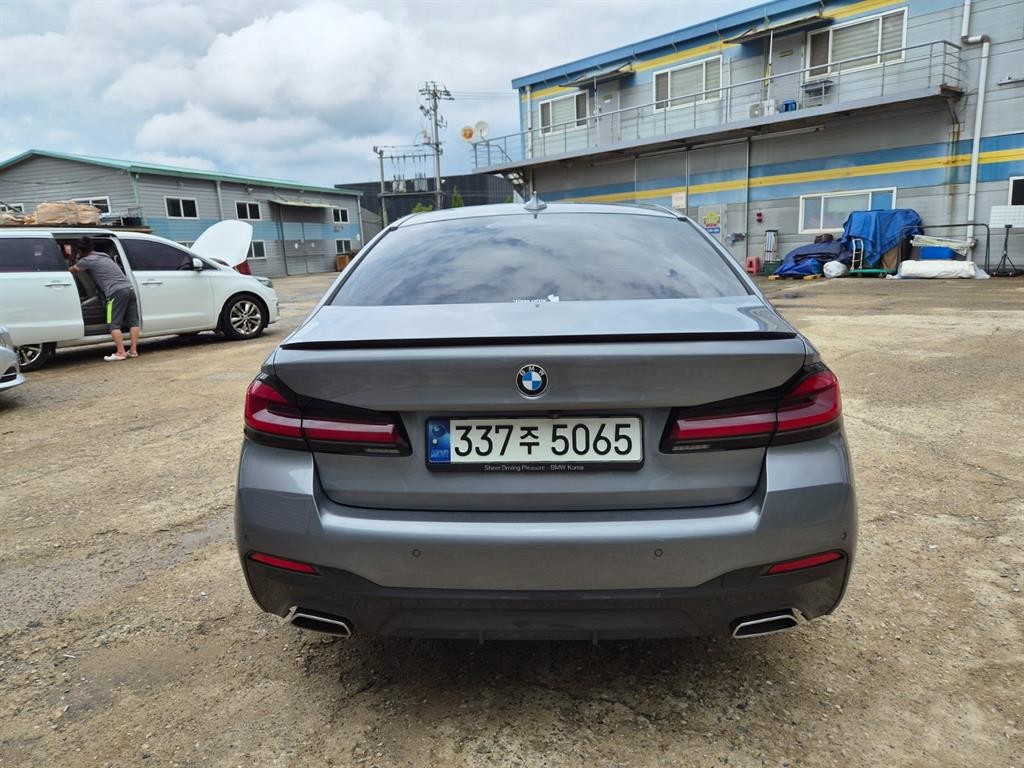 BMW 5시리즈 5시리즈 (G30) 530i M 스포츠 이미지 4