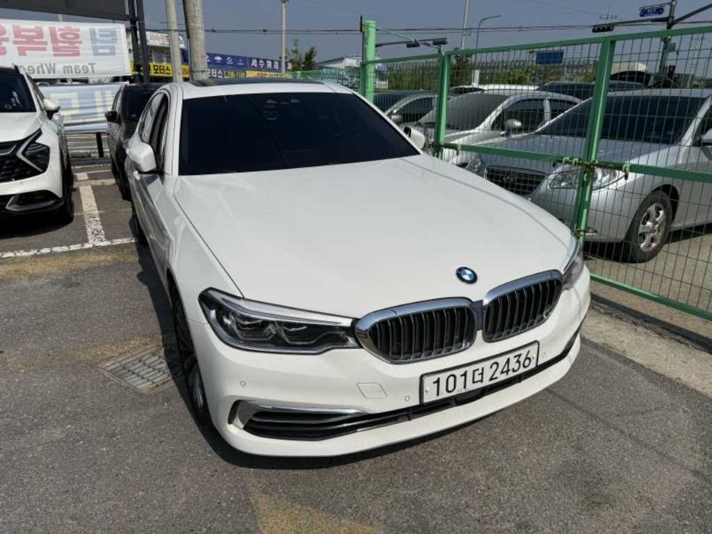 BMW 5시리즈 5시리즈 (G30) 530i xDrive 럭셔리 플러스 이미지 1