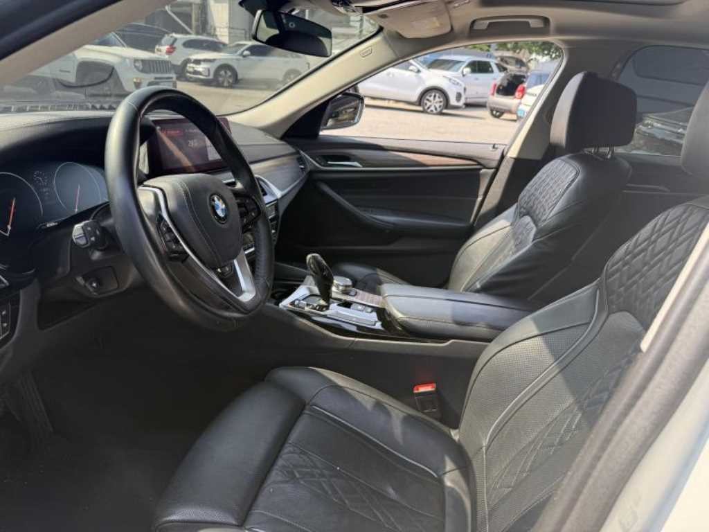BMW 5시리즈 5시리즈 (G30) 530i xDrive 럭셔리 플러스 이미지 5