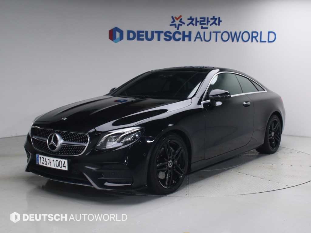 벤츠 E 클래스 E-클래스 W213 E220d 쿠페 이미지 1