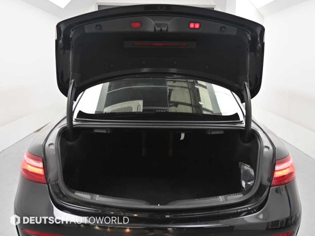 벤츠 E 클래스 E-클래스 W213 E220d 쿠페 이미지 19