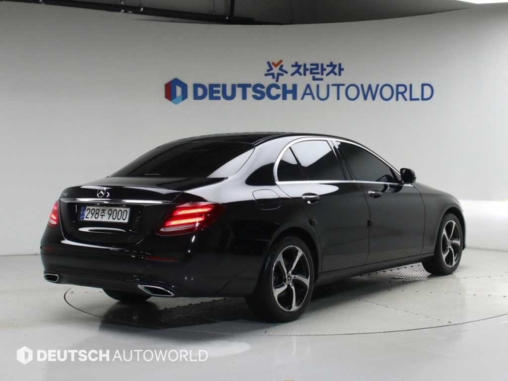 벤츠 E 클래스 E-클래스 W213 E250 아방가르드 이미지 2