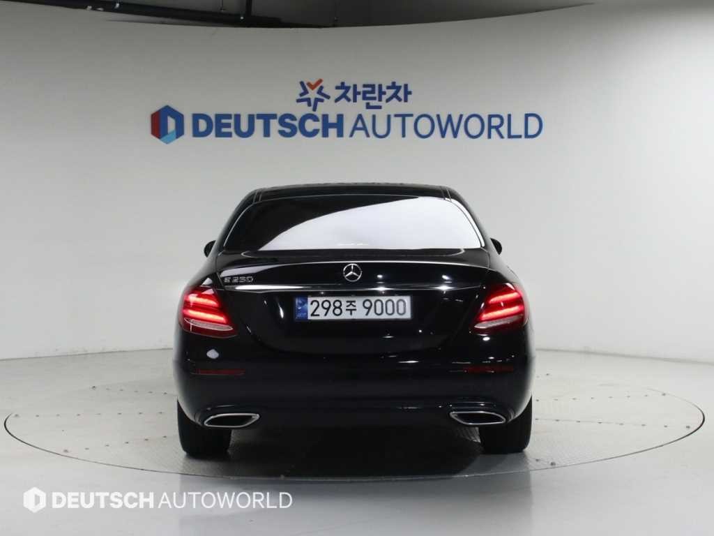 벤츠 E 클래스 E-클래스 W213 E250 아방가르드 이미지 4