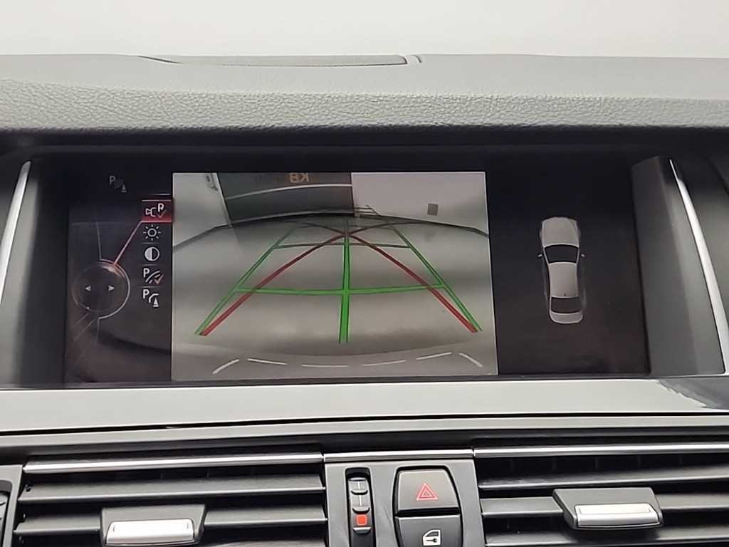 BMW 5시리즈 5시리즈 (F10) 520d M 에어로다이나믹 이미지 16