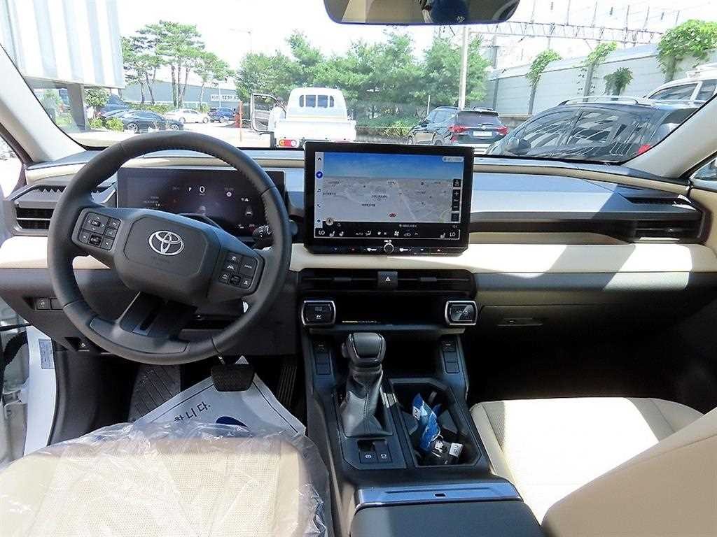 토요타 라브4 RAV4 (6세대) 2WD HEV XLE 이미지 7