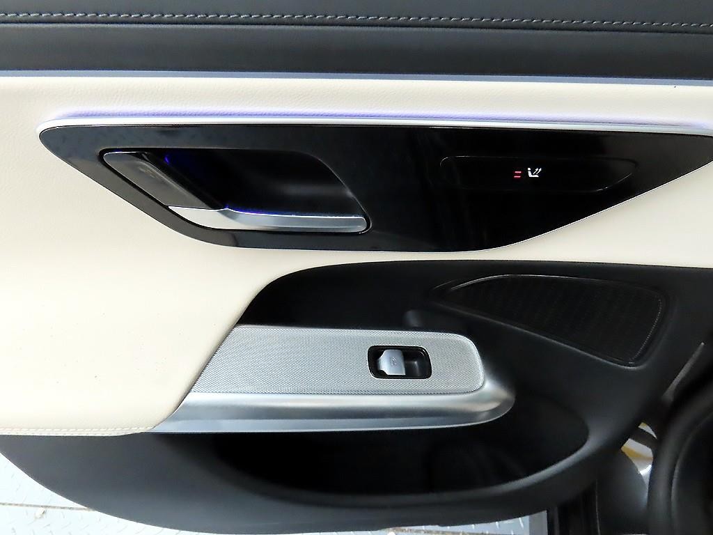 벤츠 E 클래스 E-클래스 W214 E200 아방가르드 이미지 12