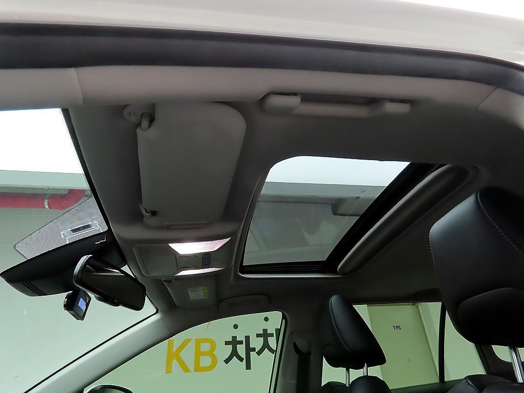 토요타 라브4 RAV4(5세대) 2.5 2WD 하이브리드 이미지 16
