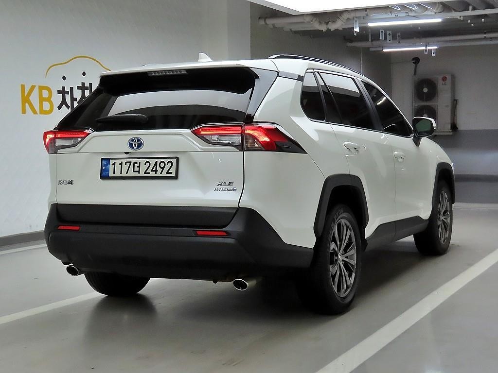 토요타 라브4 RAV4(5세대) 2.5 2WD 하이브리드 이미지 4