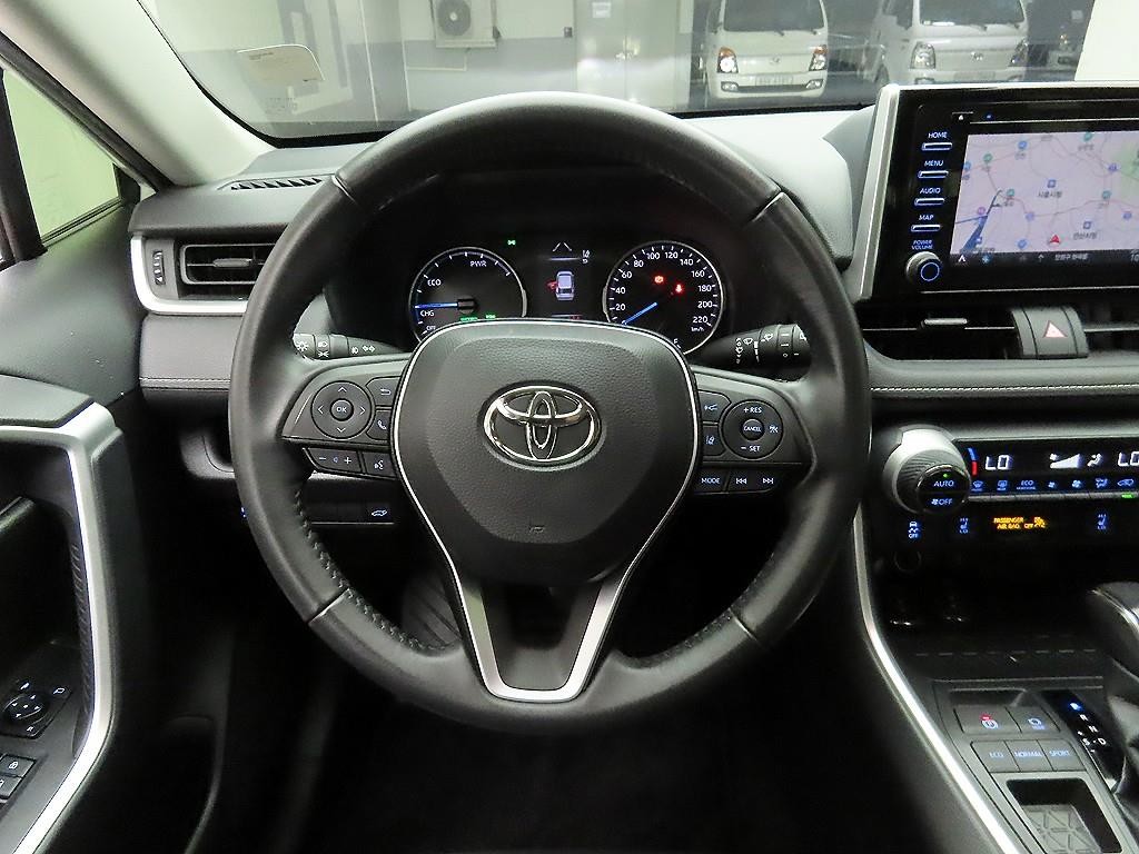 토요타 라브4 RAV4(5세대) 2.5 2WD 하이브리드 이미지 7