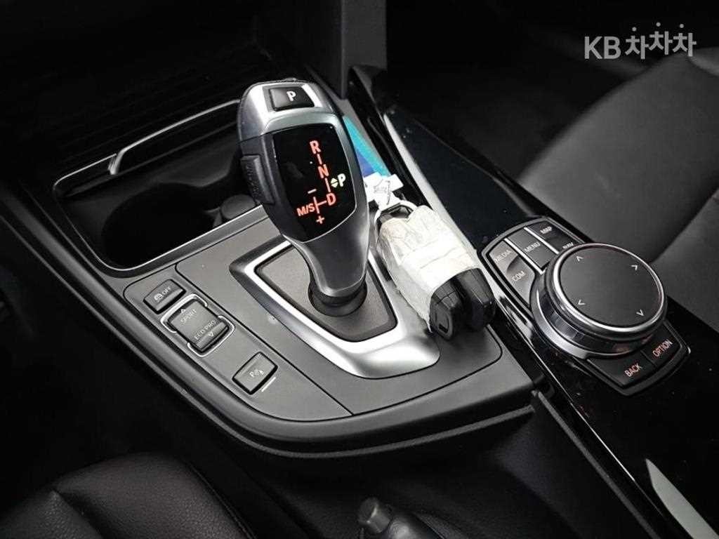 BMW 그란투리스모 3시리즈 GT (F34) GT 320D 이미지 11