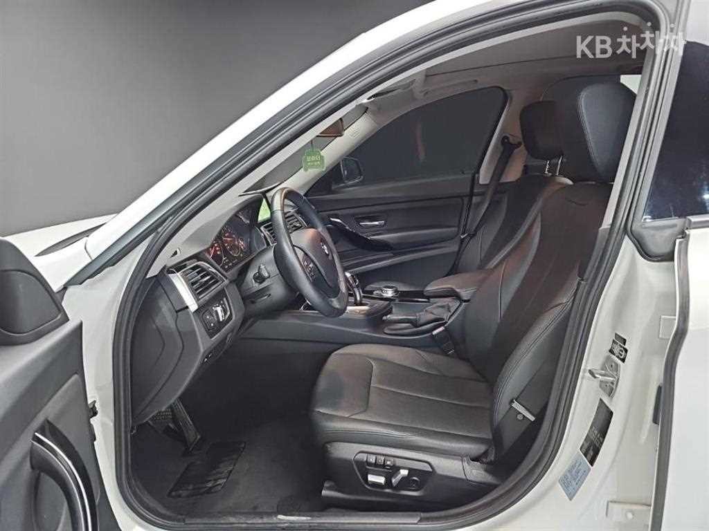 BMW 그란투리스모 3시리즈 GT (F34) GT 320D 이미지 5