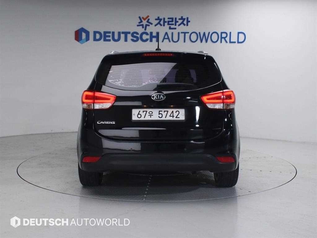 기아 카렌스 올뉴 카렌스 2.0 LPI 럭셔리 이미지 4