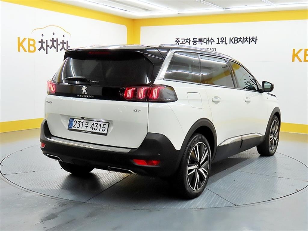 푸조 5008 5008 2세대 1.2 Pure Tech GT 이미지 4