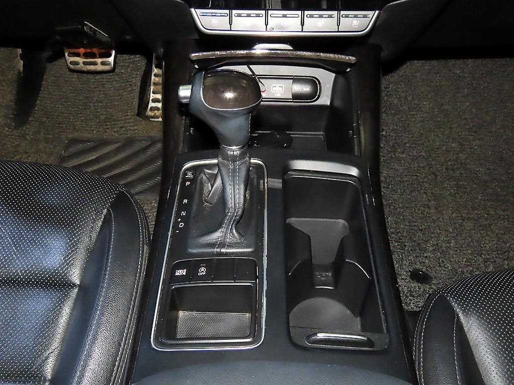 기아 쏘렌토 올 뉴 쏘렌토 디젤 2WD 2.0 프레스티지 이미지 12