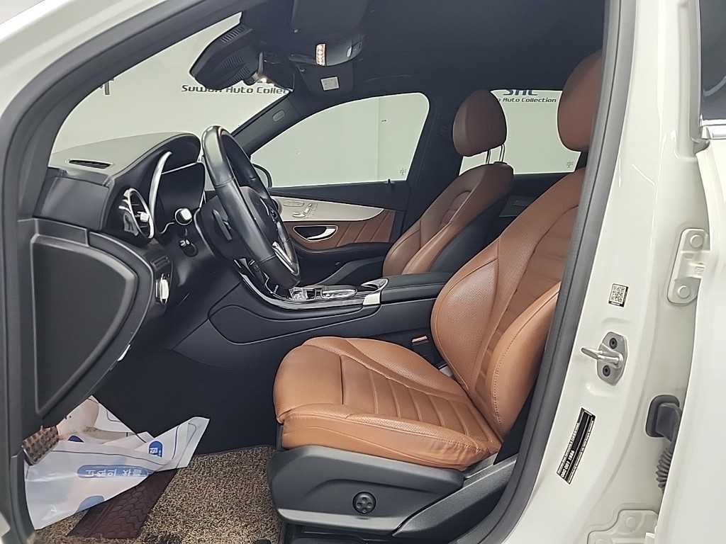 벤츠 GLC 클래스 GLC클래스 X253 GLC 300 e 4MATIC 이미지 11